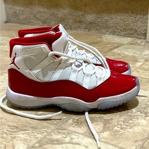 Air Jordan 11 cherry